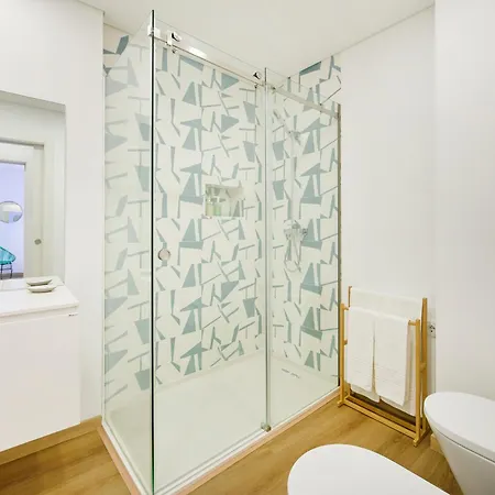 Beachside Modern Flat With Ac, By Timecooler Apartment