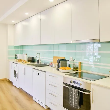 Apartment Beachside Modern Flat With Ac, By Timecooler Setubal