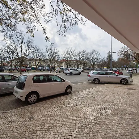 Beachside Modern Flat With Ac, By Timecooler Appartamento Setúbal