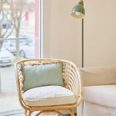 Beachside Modern Flat With Ac, By Timecooler *