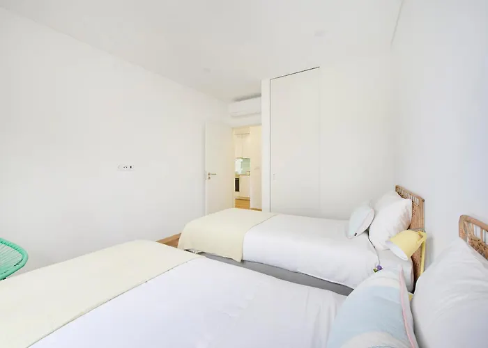 Beachside Modern Flat With Ac, By Timecooler Apartamento Setúbal