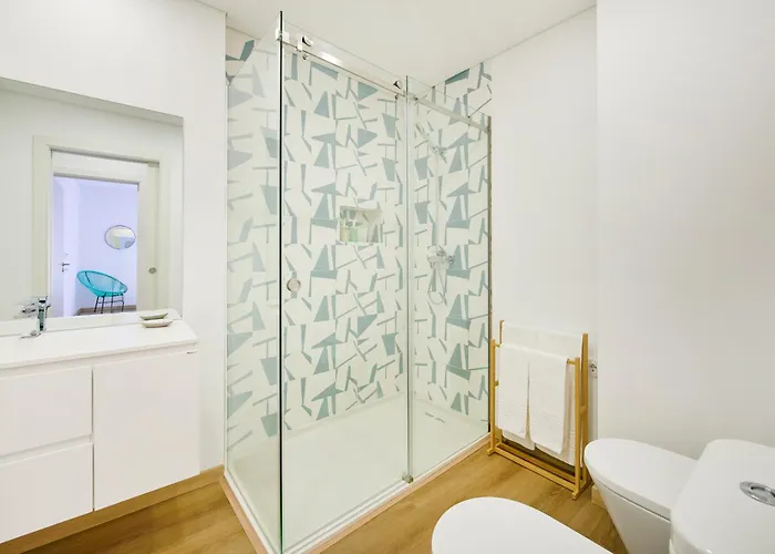 Beachside Modern Flat With Ac, By Timecooler Lejlighed